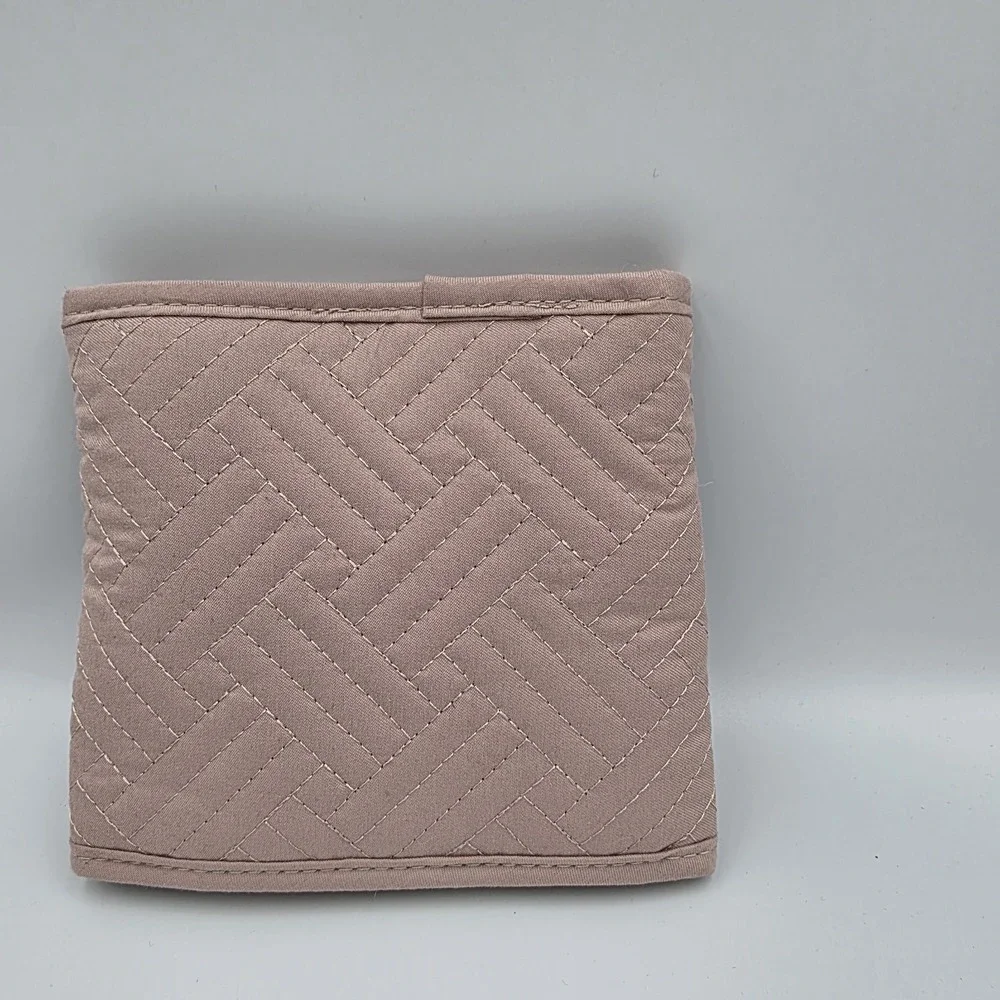 Bagsmart Trifold Quilted Jewelry Travel Organizer Water Resistant Zip Pink Mauve